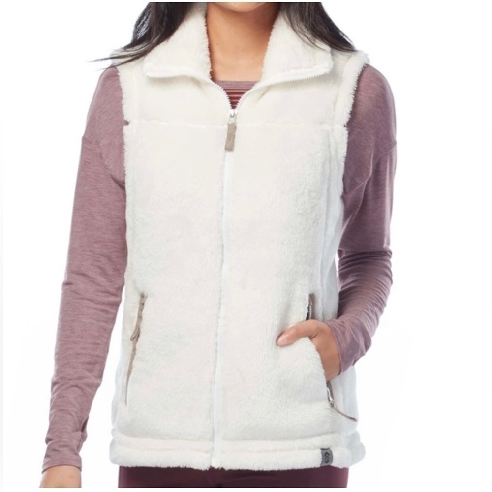 Free Country Alpine Butter Pile Faux Fur White Vest